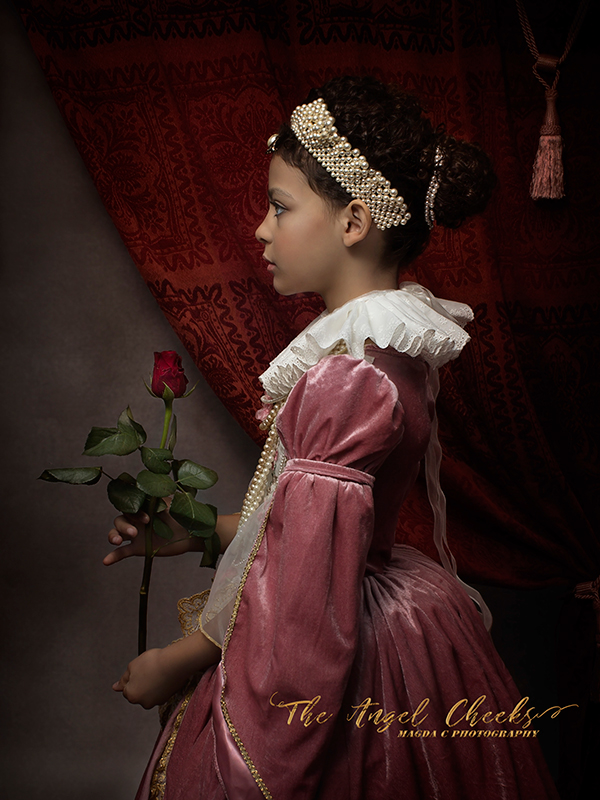 fine art elisabethan girl with rose