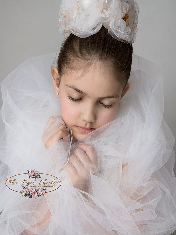 girl in white Fine Art child portraiture